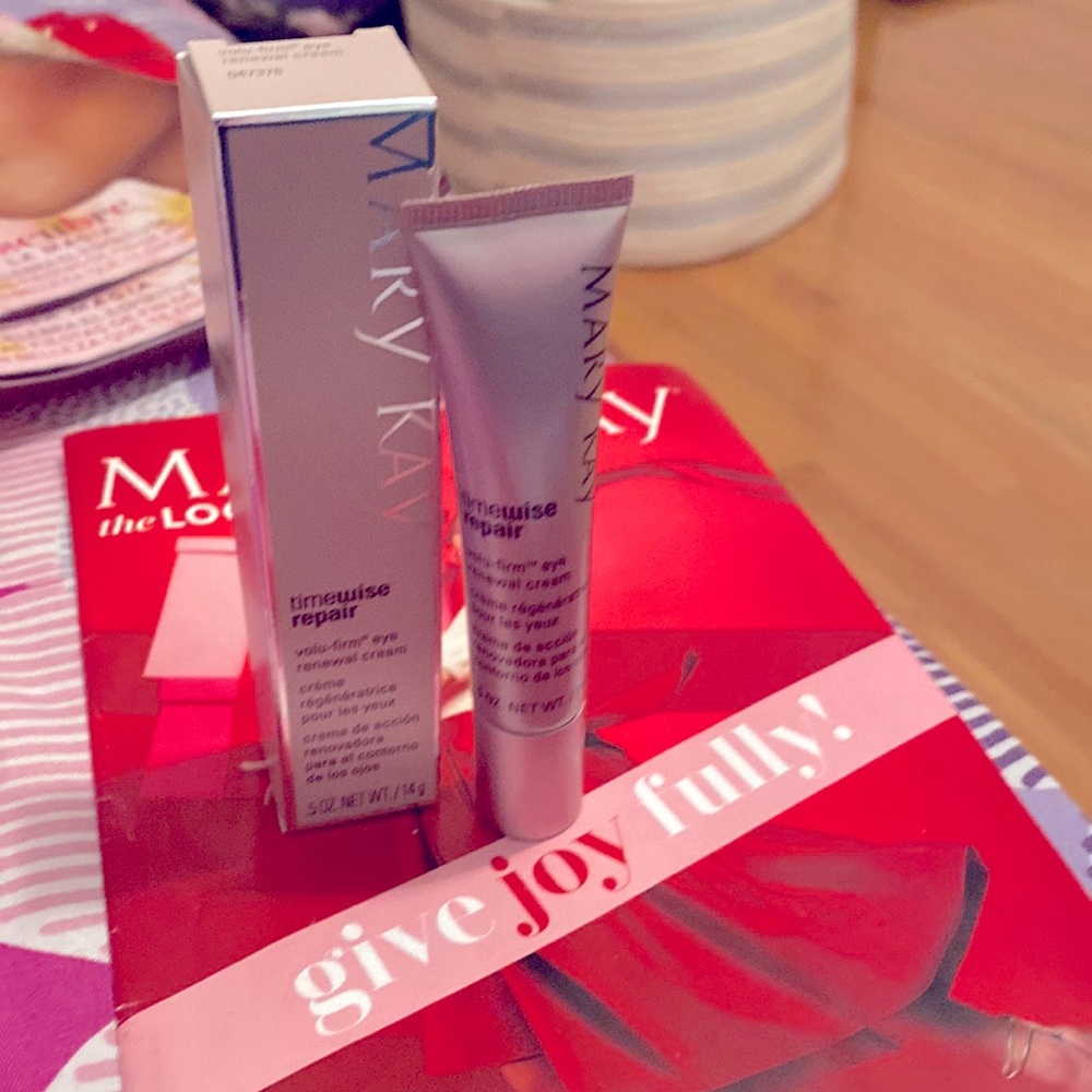TimeWise Repair Volu Firm Eye Renewal Cream,para ojeras lines